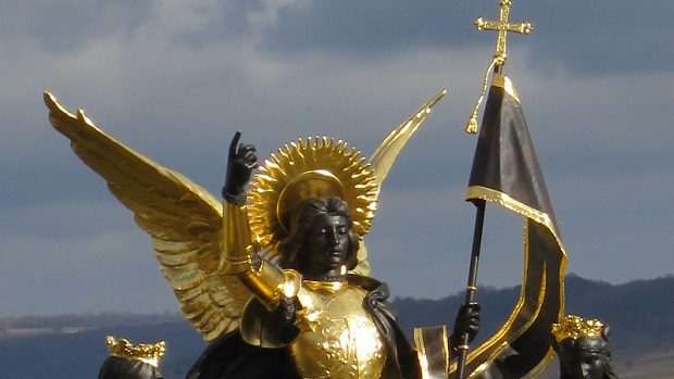 statuede l'archange St Michel à Domrémy